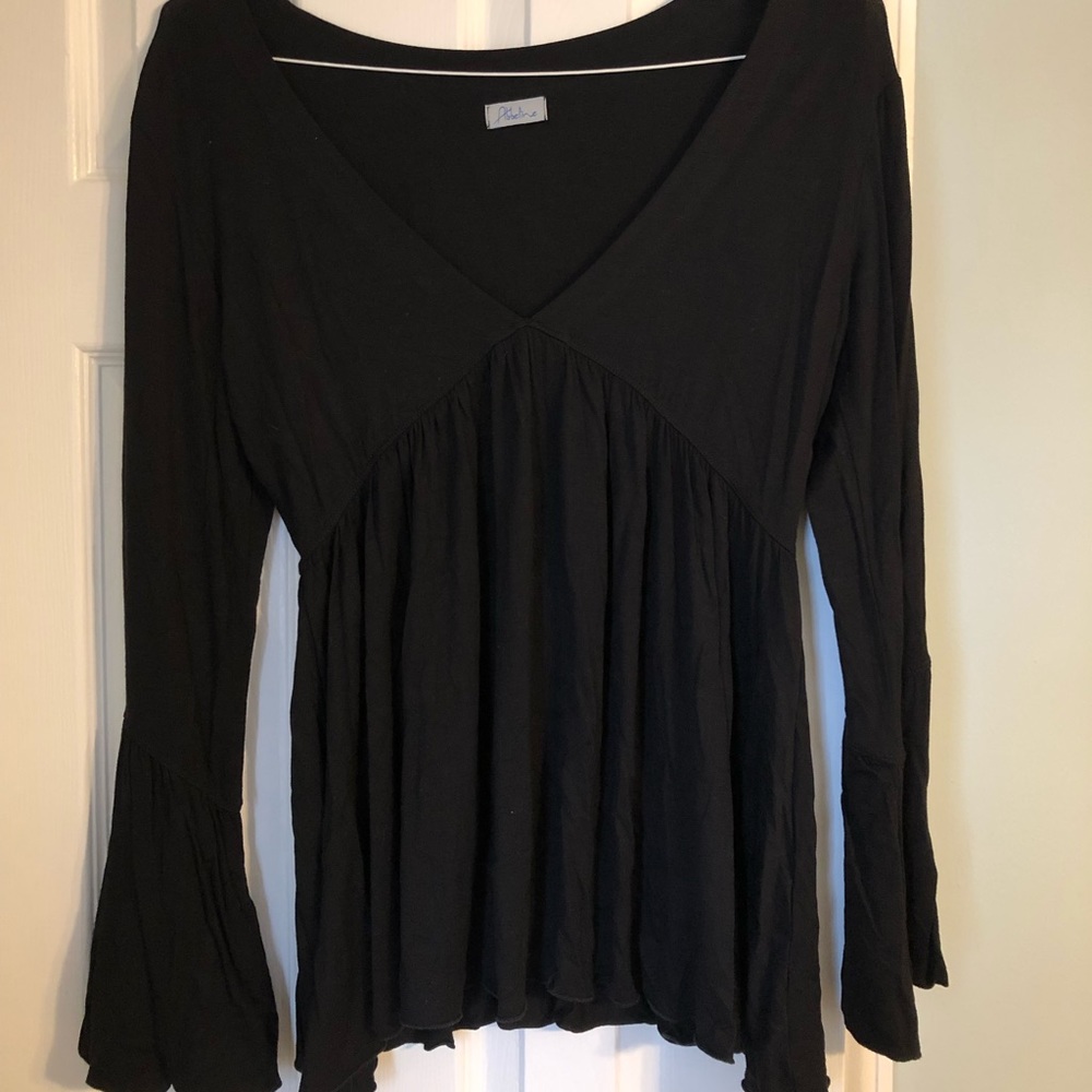 Abbeline black date night top, size M